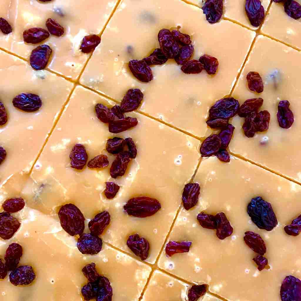 Slab Artisan Fudge - Unwrapped Rum & Raisin